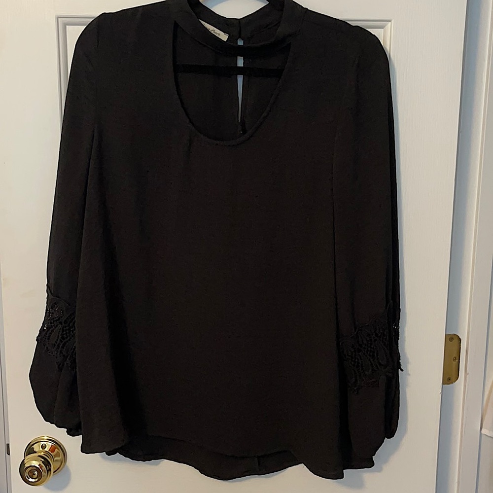“Choker” blouse.
